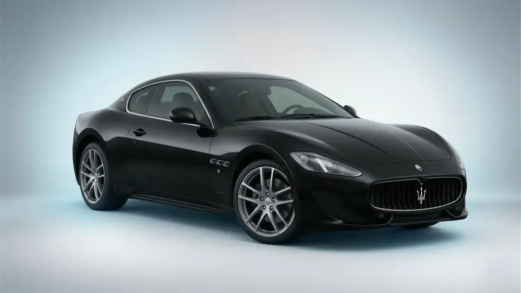 LOCATION PARIS MASERATI GRAND TOURISMO