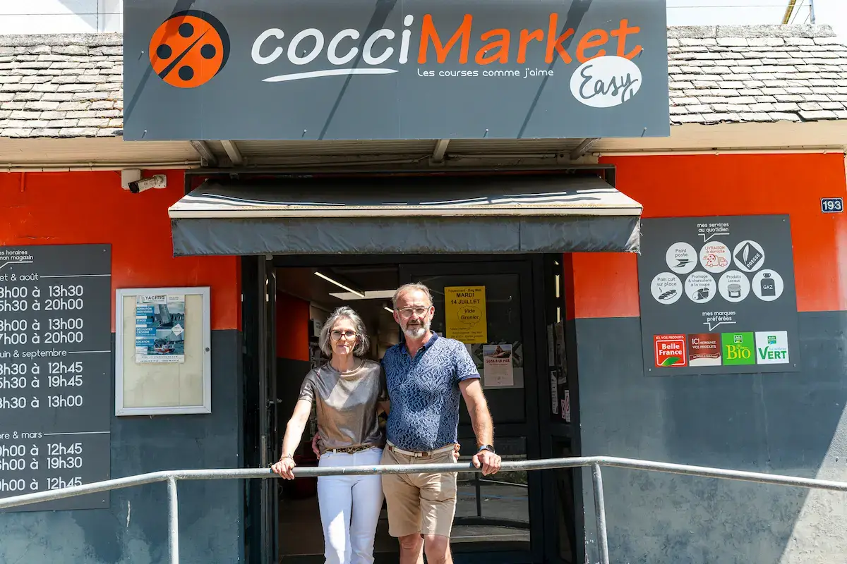 Lionel et Agnès, gérants du Coccimarket de Beg Meil