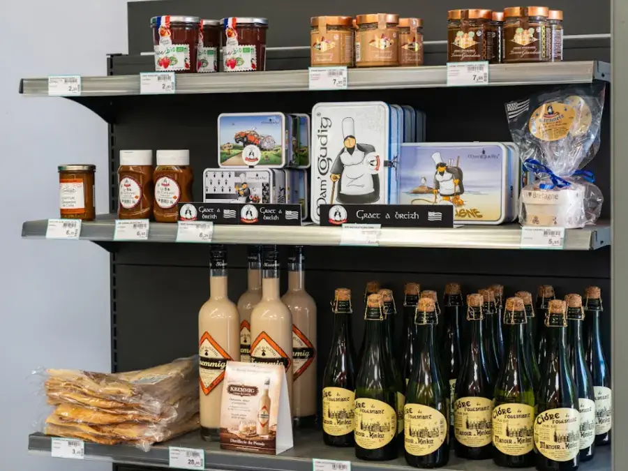 Produits locaux disponibles au Coccimarket de Beg Meil